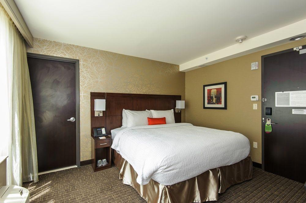 Courtyard By Marriott Times Square West Hotel New York Eksteriør billede