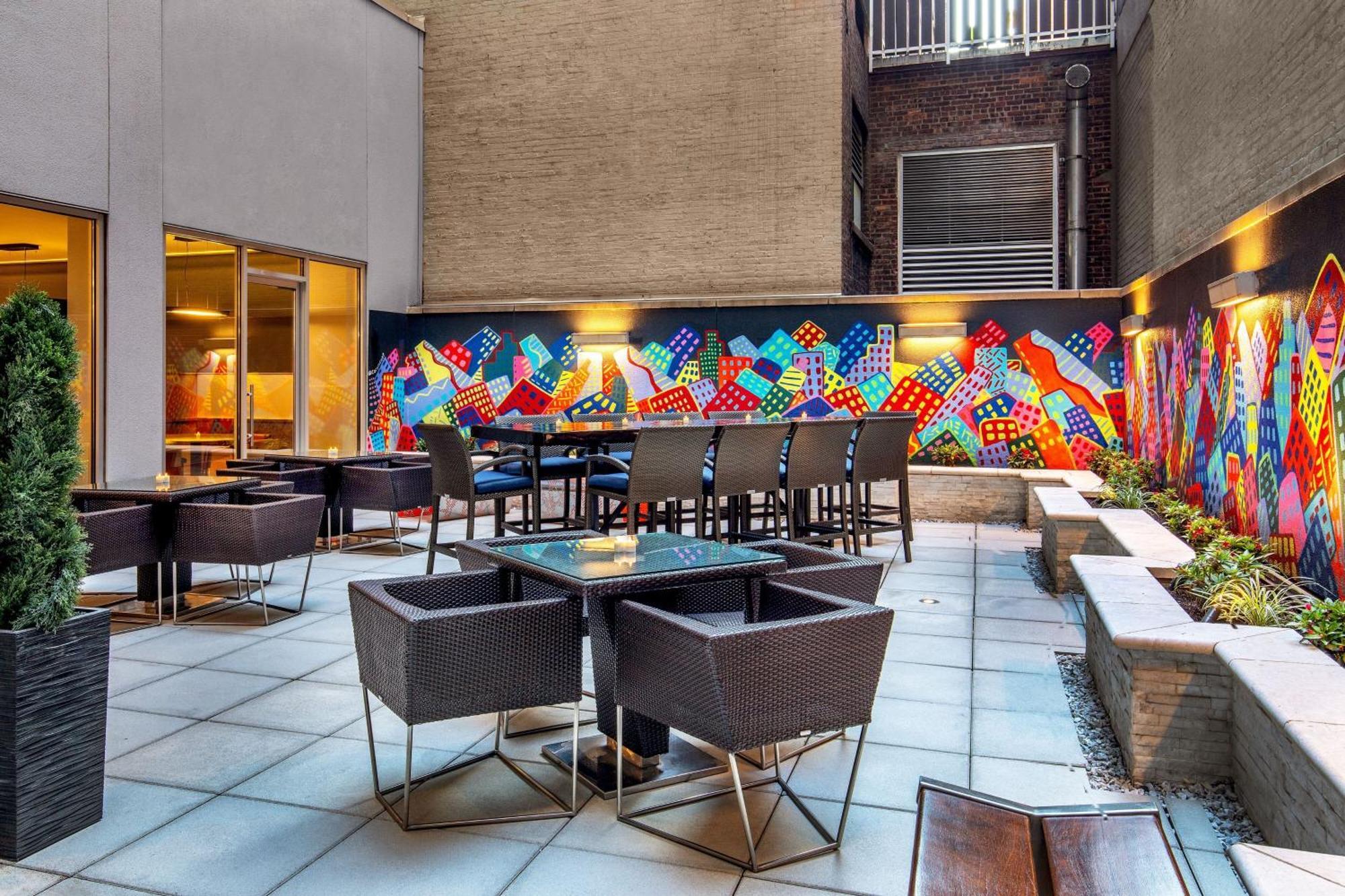 Courtyard By Marriott Times Square West Hotel New York Eksteriør billede