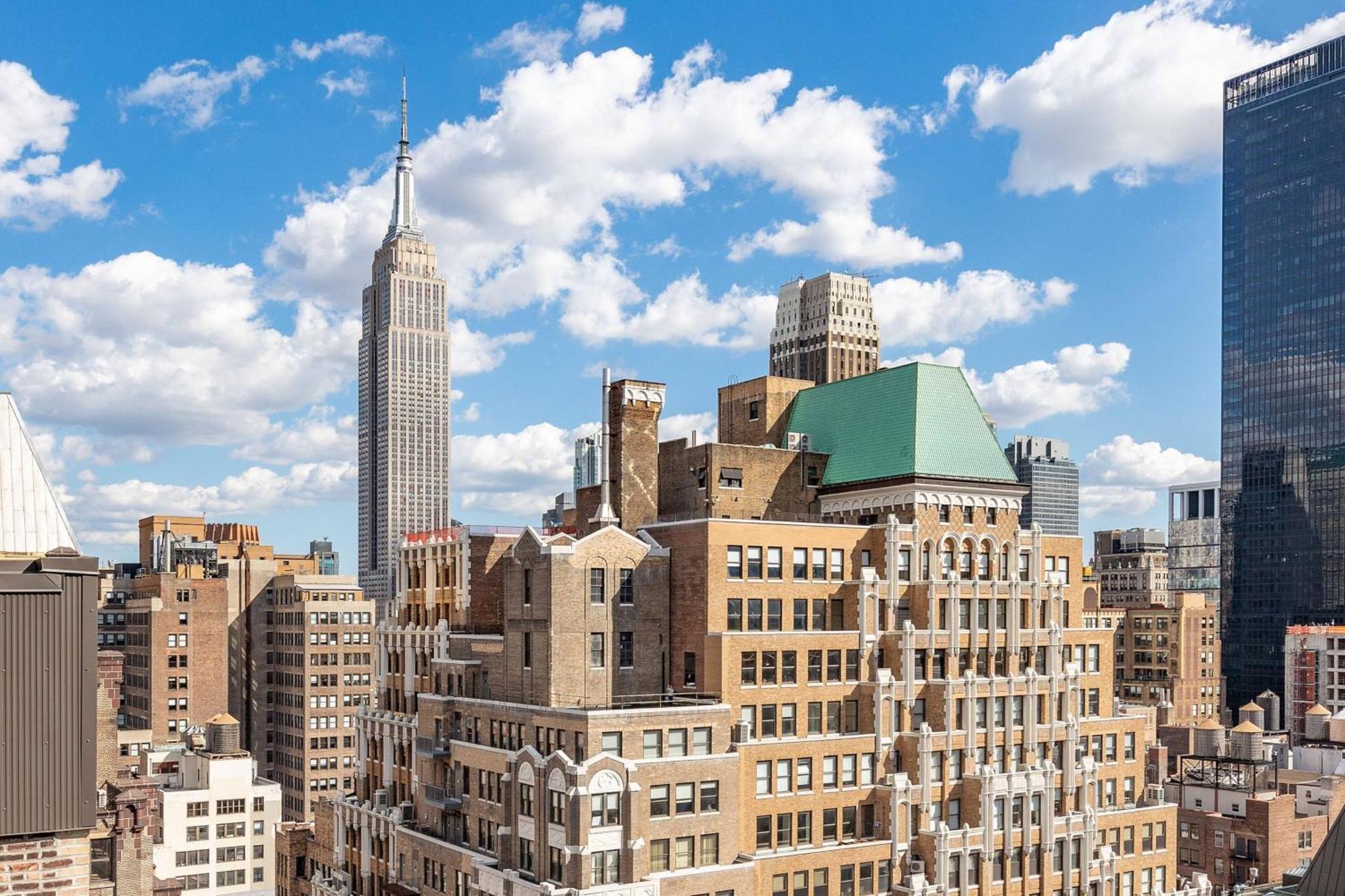 Courtyard By Marriott Times Square West Hotel New York Eksteriør billede