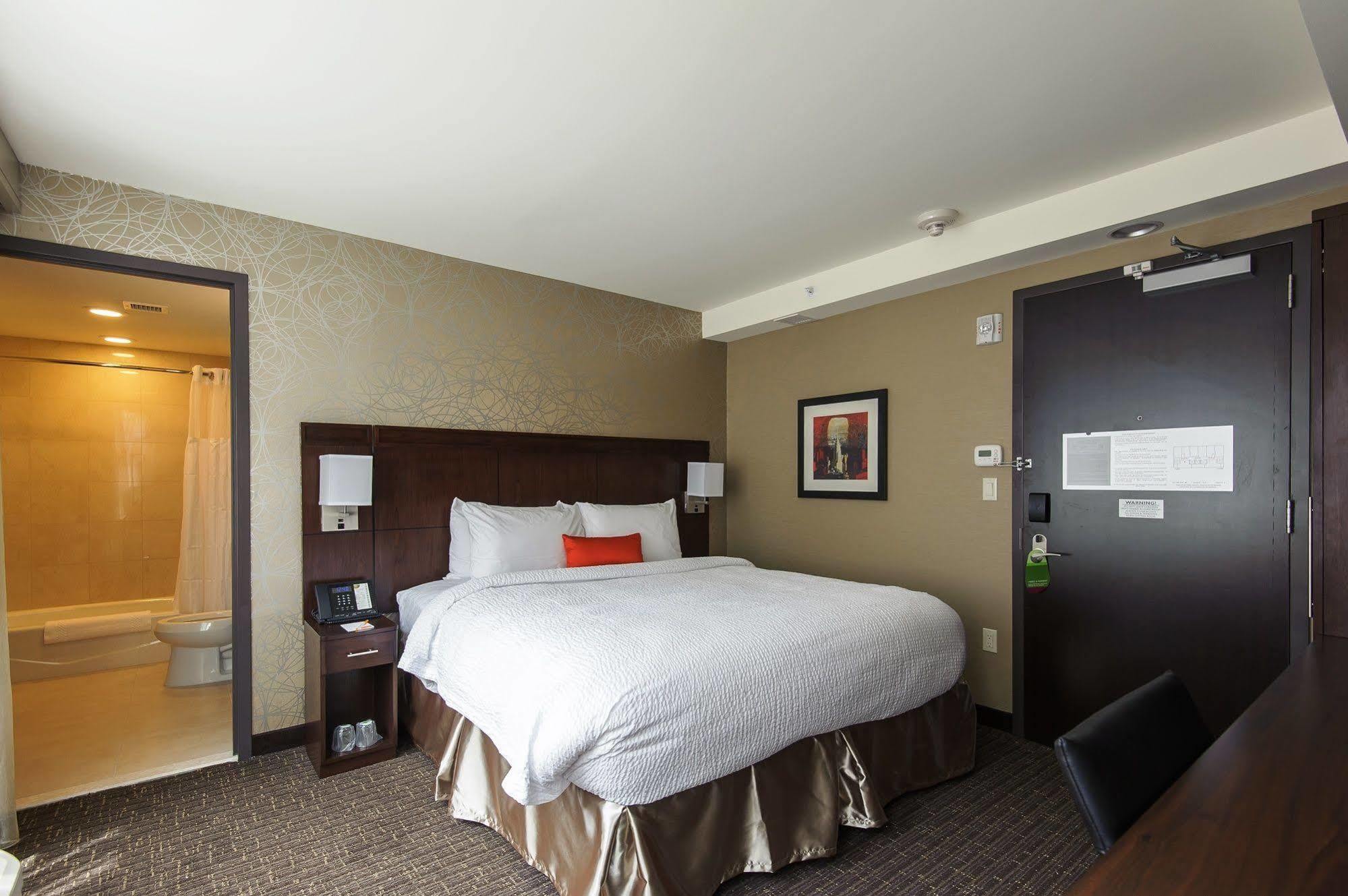 Courtyard By Marriott Times Square West Hotel New York Eksteriør billede