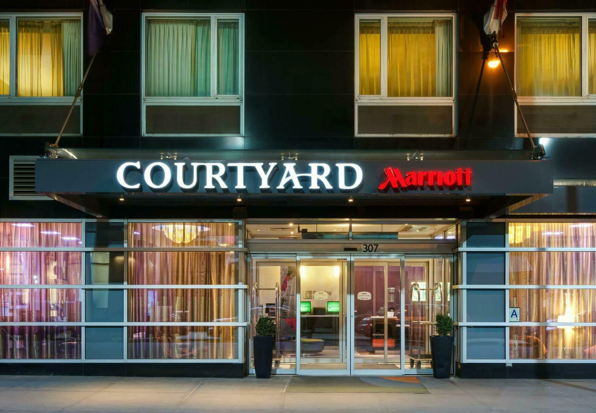 Courtyard By Marriott Times Square West Hotel New York Eksteriør billede